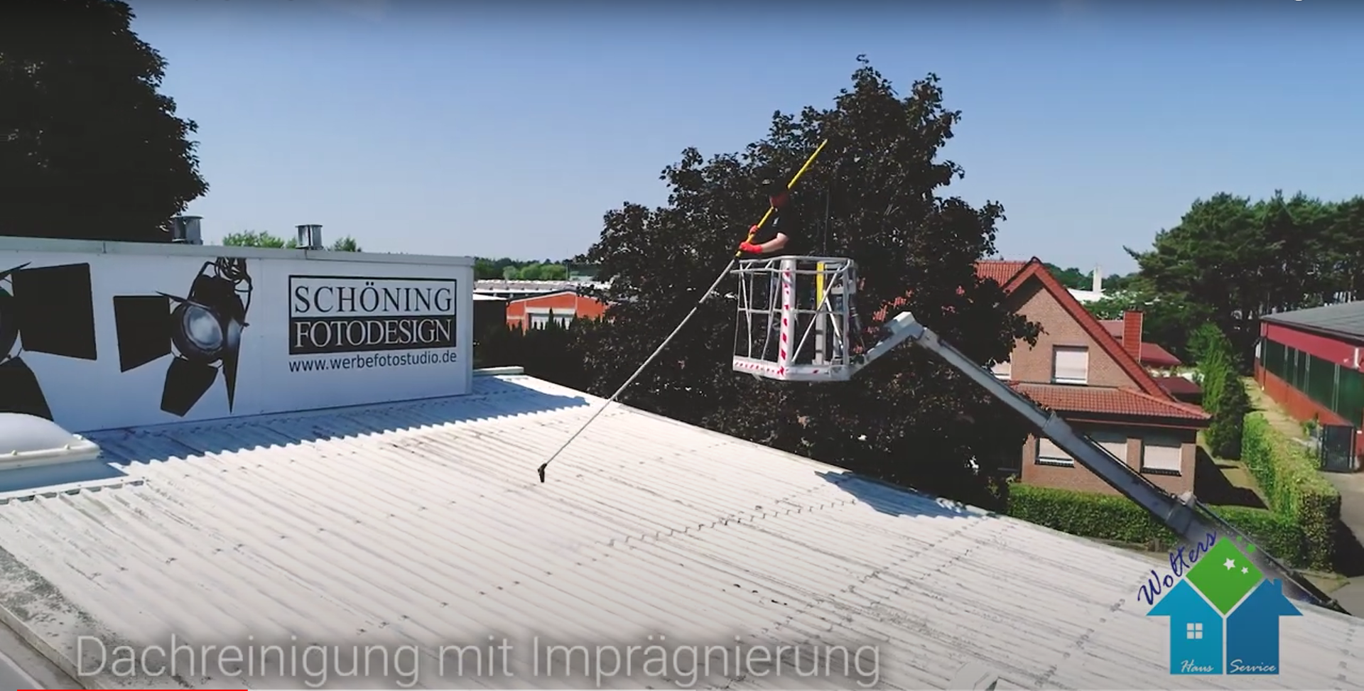 Professionelle Dach-Komplettreinigung f&uuml;r Kunden in Esterwegen, Bockhorst und Surwold.