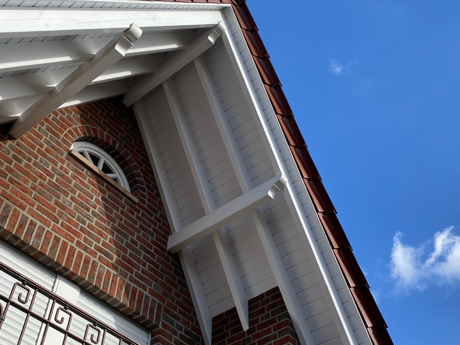 Reinigung von Dach&uuml;berst&auml;nden im gesamten Nordh&uuml;mmling.